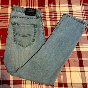 Levi’s Signature Slim Cut Jeans